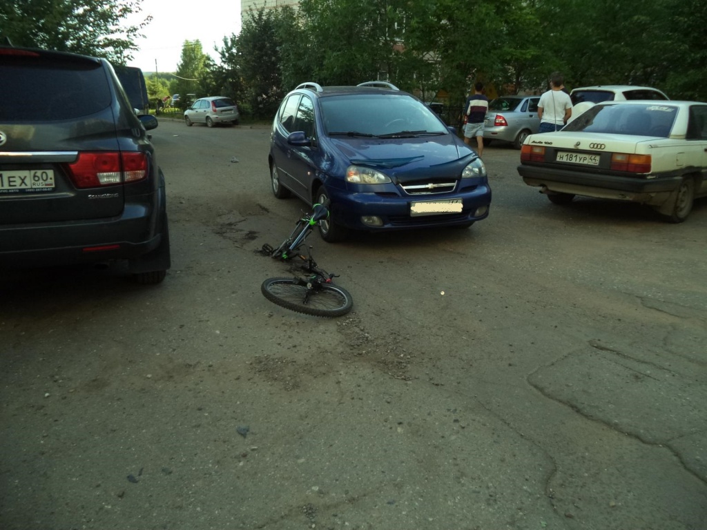 Наезд на велосипедиста, 03.08., Кострома-2.jpg