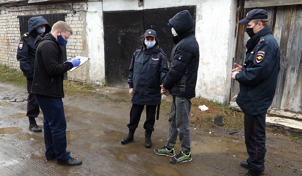 Костромские полицейские задержали серийных гаражных воров