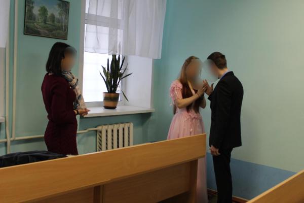 Костромской молодожен готов пять лет ждать жену из тюрьмы