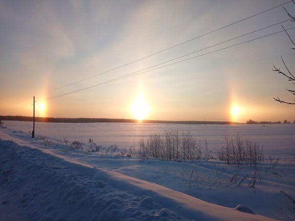 В небе над Костромской областью взошли сразу три Солнца