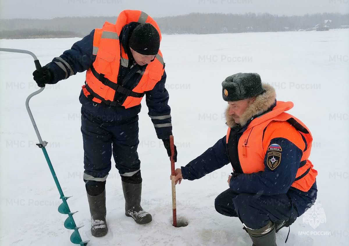 Лёд на костромских водоёмах стал опасным