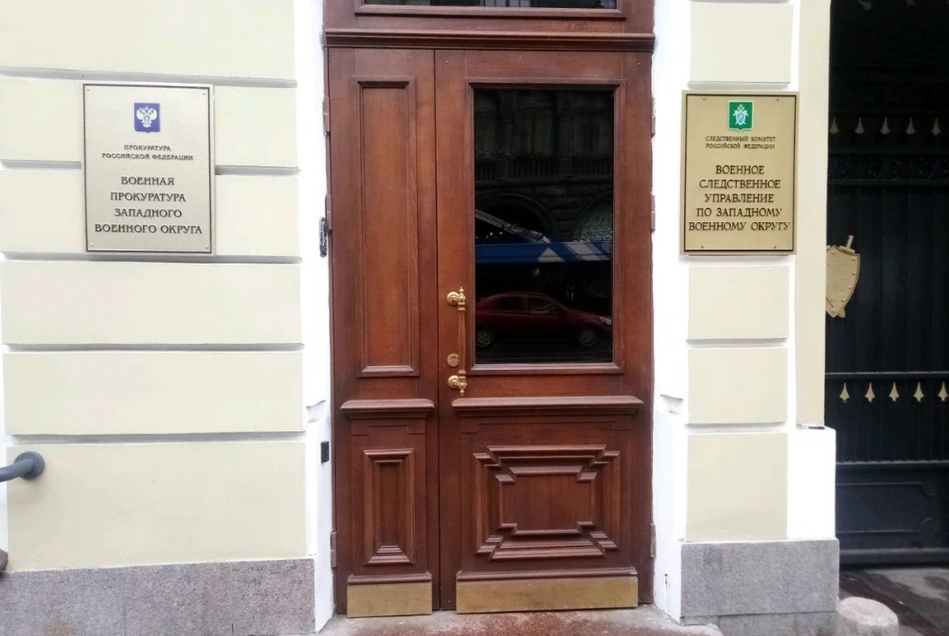 Поджигателя из Полигона доставили на суд в Санкт-Петербург