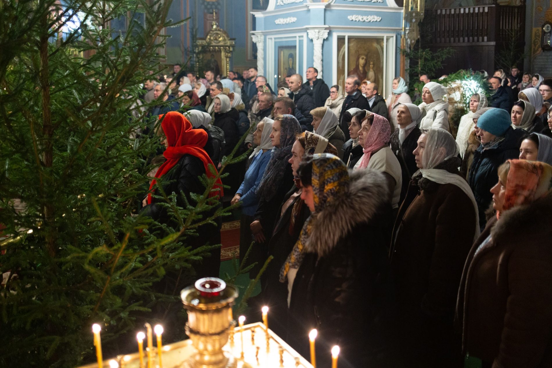 Православные костромичи встретили Рождество Христово