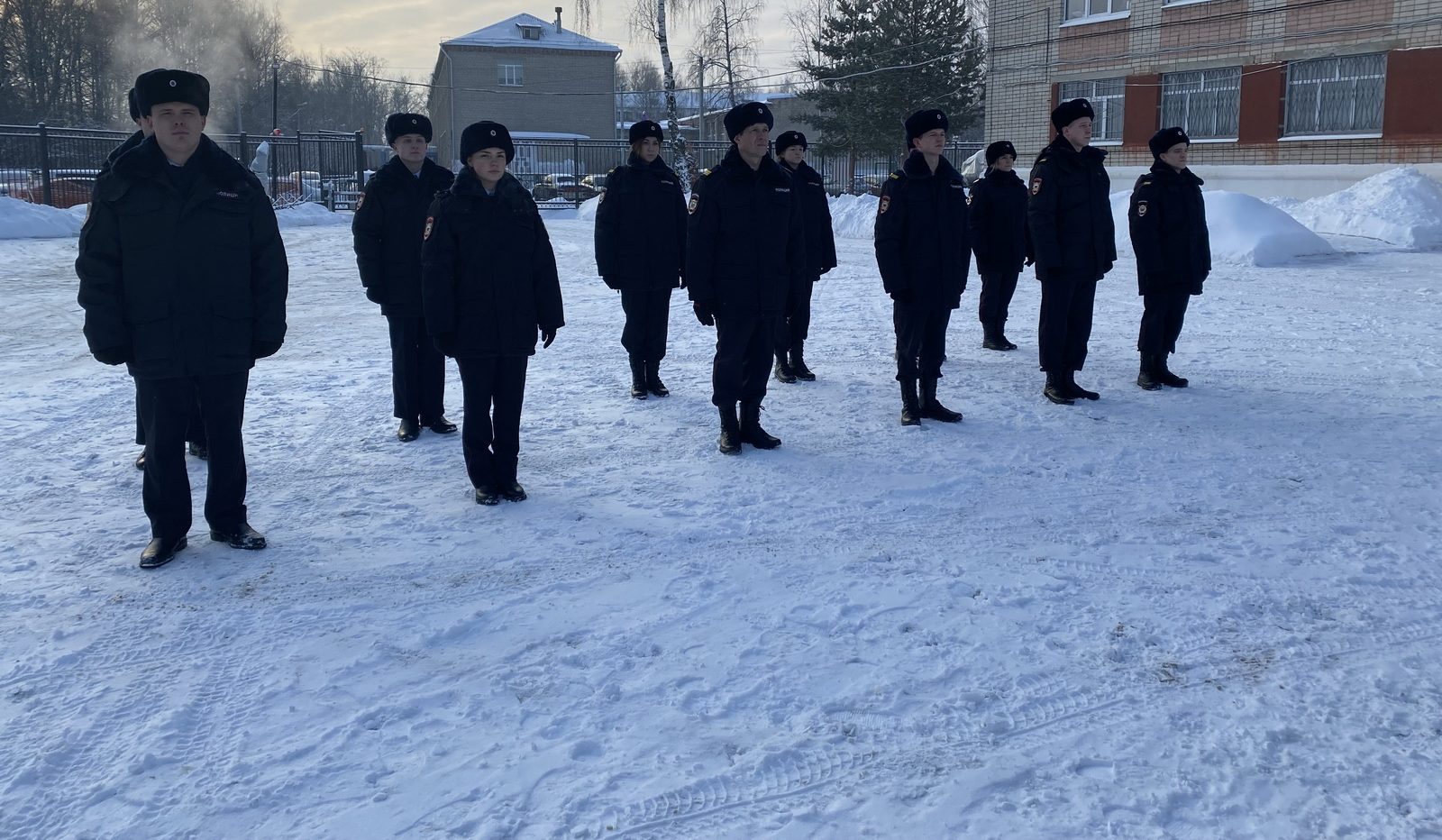Молодые сотрудники полиции приняли присягу в Костроме