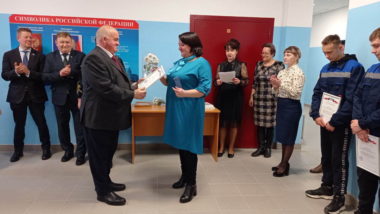 Многострадальную школу в Костромской области торжественно открыли