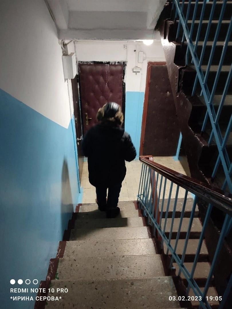 Потерявшийся в Костроме мужчина ночевал на остановке