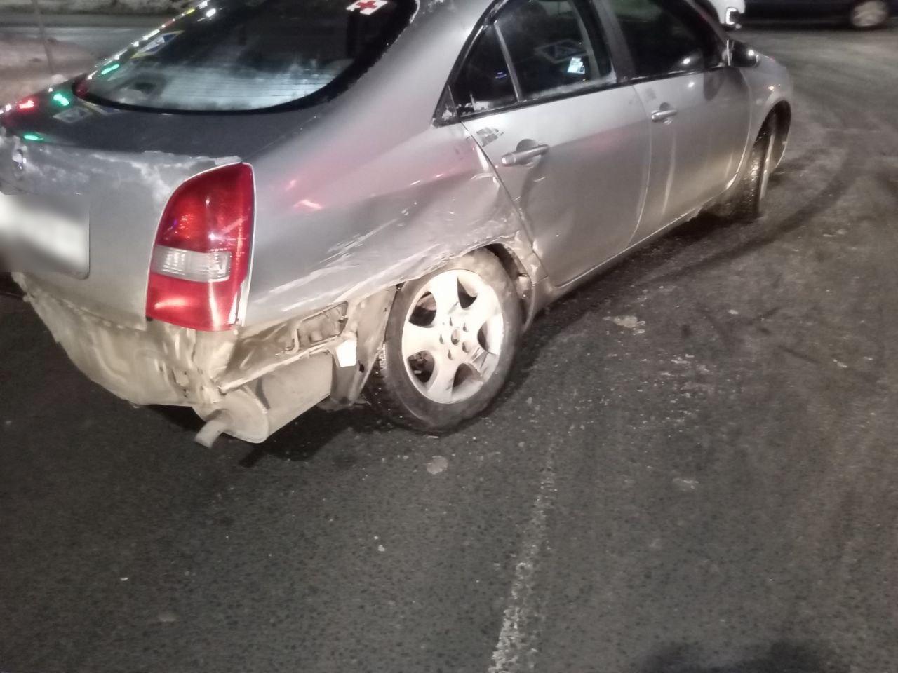 Молодой пассажир иномарки пострадал в ДТП в центре Костромы