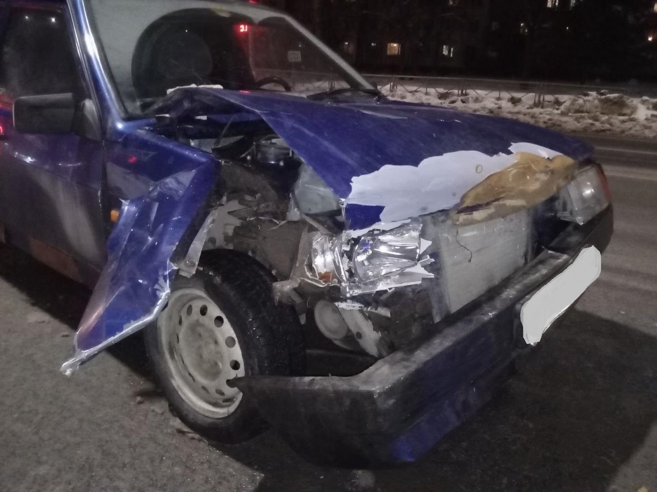 Молодой пассажир иномарки пострадал в ДТП в центре Костромы