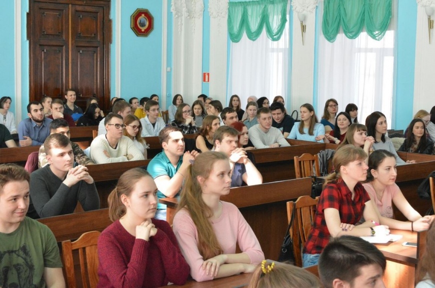 В костромских школах начинают принимать заявки в первые классы