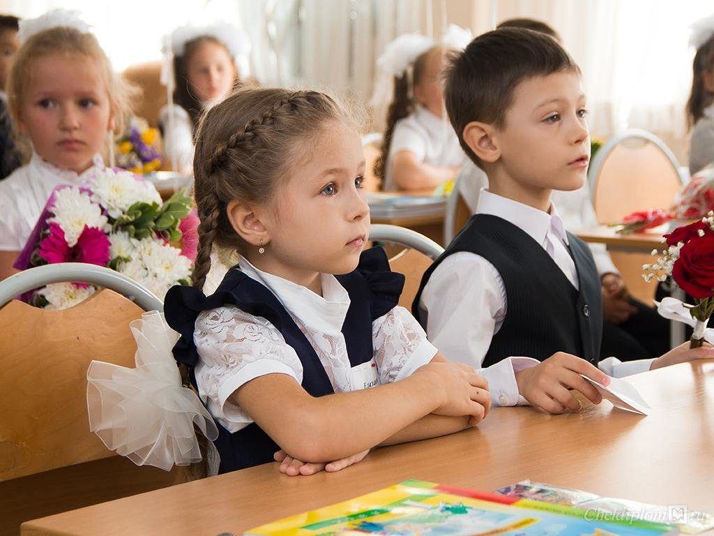 В костромских школах начинают принимать заявки в первые классы