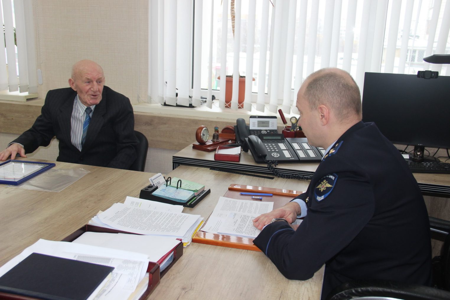 Костромской пенсионер помог полицейским задержать курьера-афериста