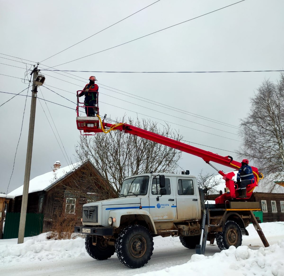 Костромские энергетики завершили модернизацию уличного освещения в Солигаличе