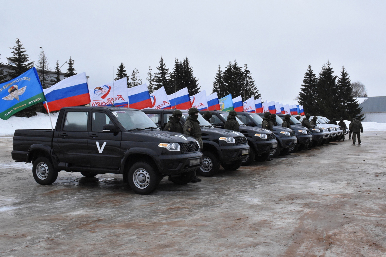 Костромичи могут пожертвовать свои автомобили и мотоциклы бойцам в зоне СВО