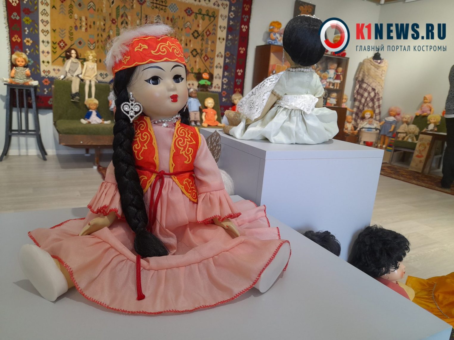 В Кострому передали уникальных кукол из разных стран