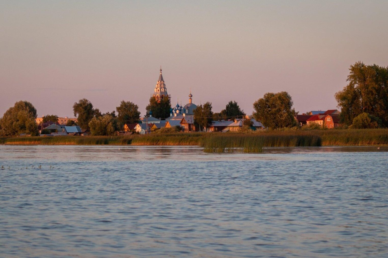 Галич Костромской области попал в ТОП-6 лучших озёрных городов России