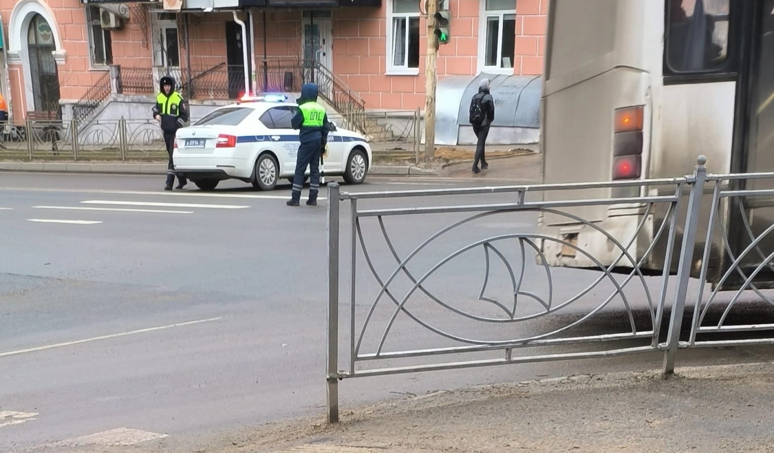 В Костроме перекрыли улицу Советскую из-за обнаружения подозрительного предмета