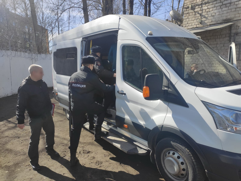 Из Костромской области 9 апреля выслали трёх иностранных преступников