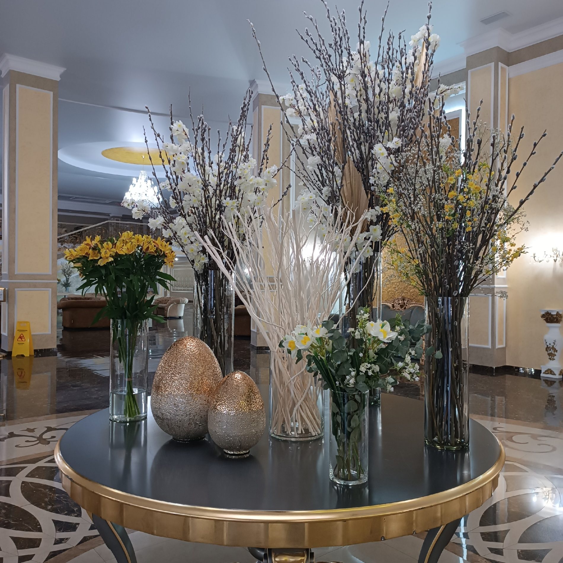 Костромской  Гранд-отель Аристократ обьявляет самую масштабную распродажу весны