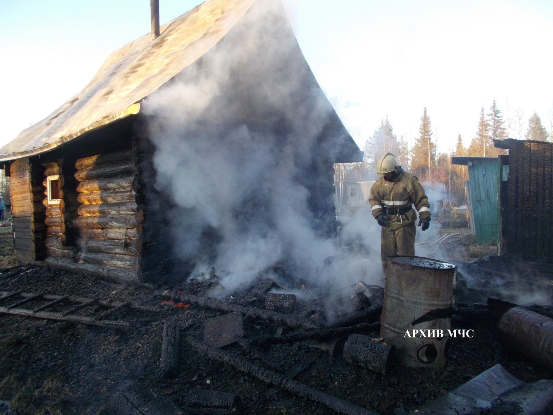 Костромские пожарные справились с огнем за полчаса