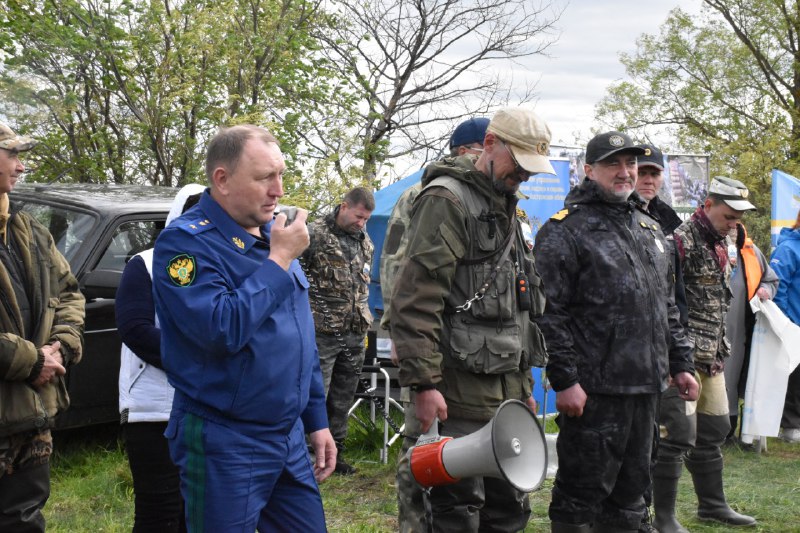 В костромском заливе собрали полтонны мусора
