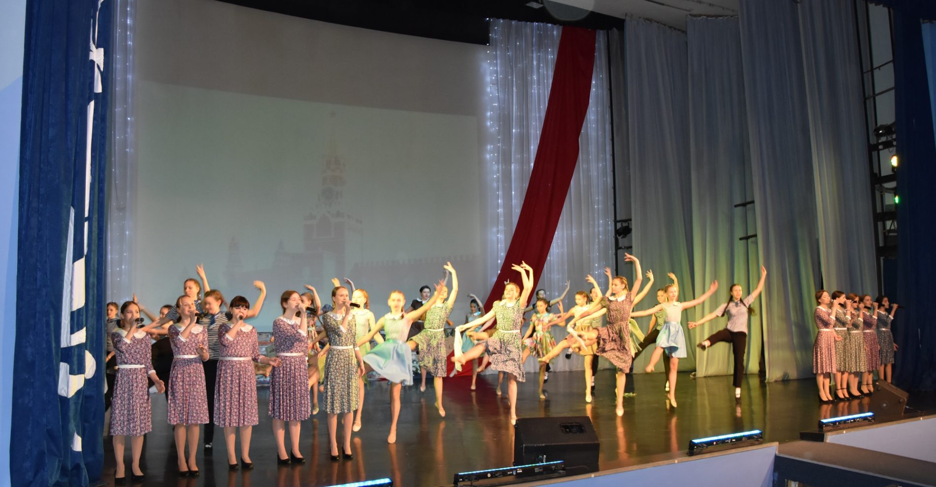 В сердце каждого: в Костроме прошел концерт в честь 78-й годовщины Победы