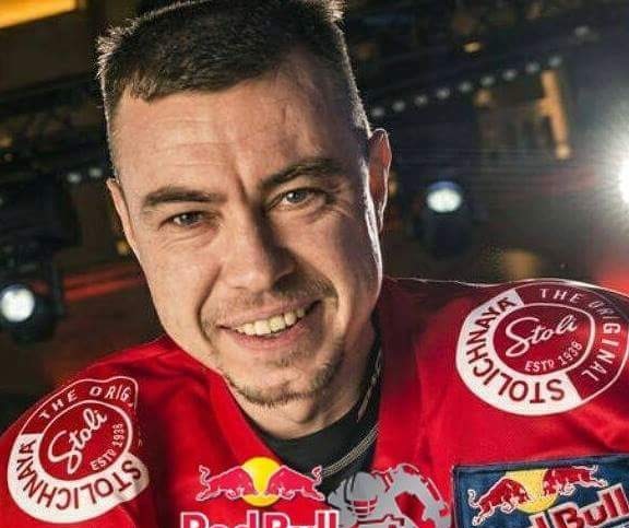 За костромскую хоккейную команду играет Влад Куршев из Молодёжки и Легенды 17