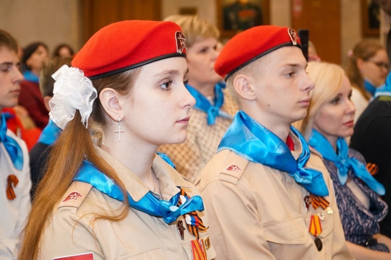 Костромских школьников наградили на Поклонной горе