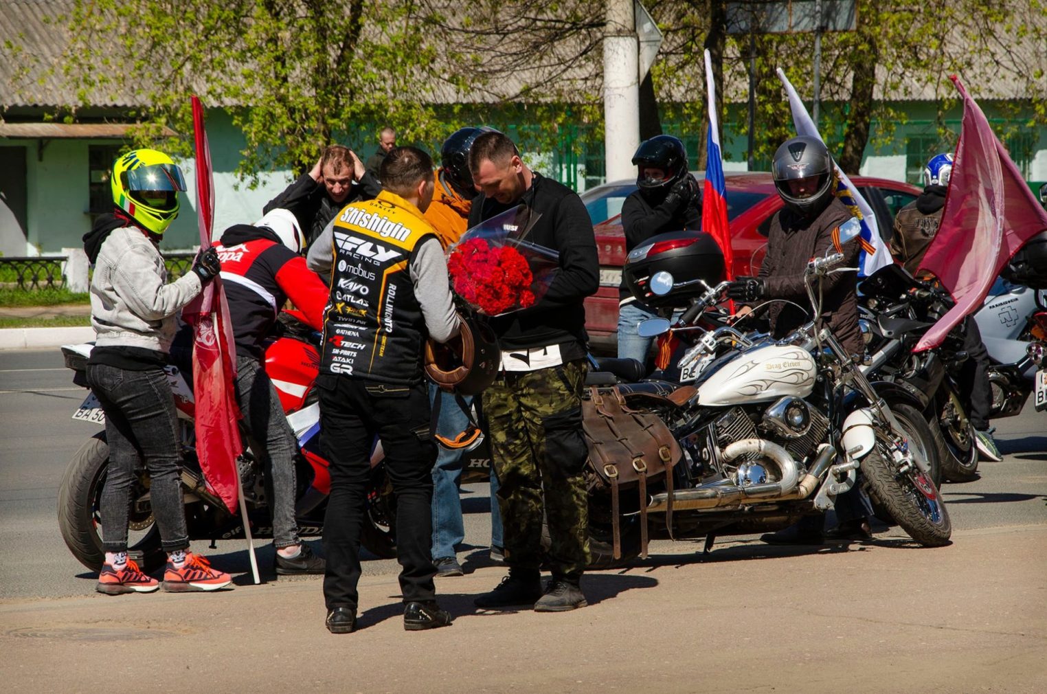 В Костроме прошёл феерический мотопробег в честь Дня Победы 9 мая