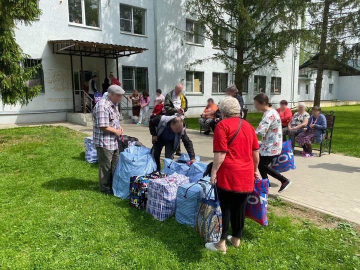 19 беженцев из Мариуполя решили покинуть Кострому и вернуться на родину