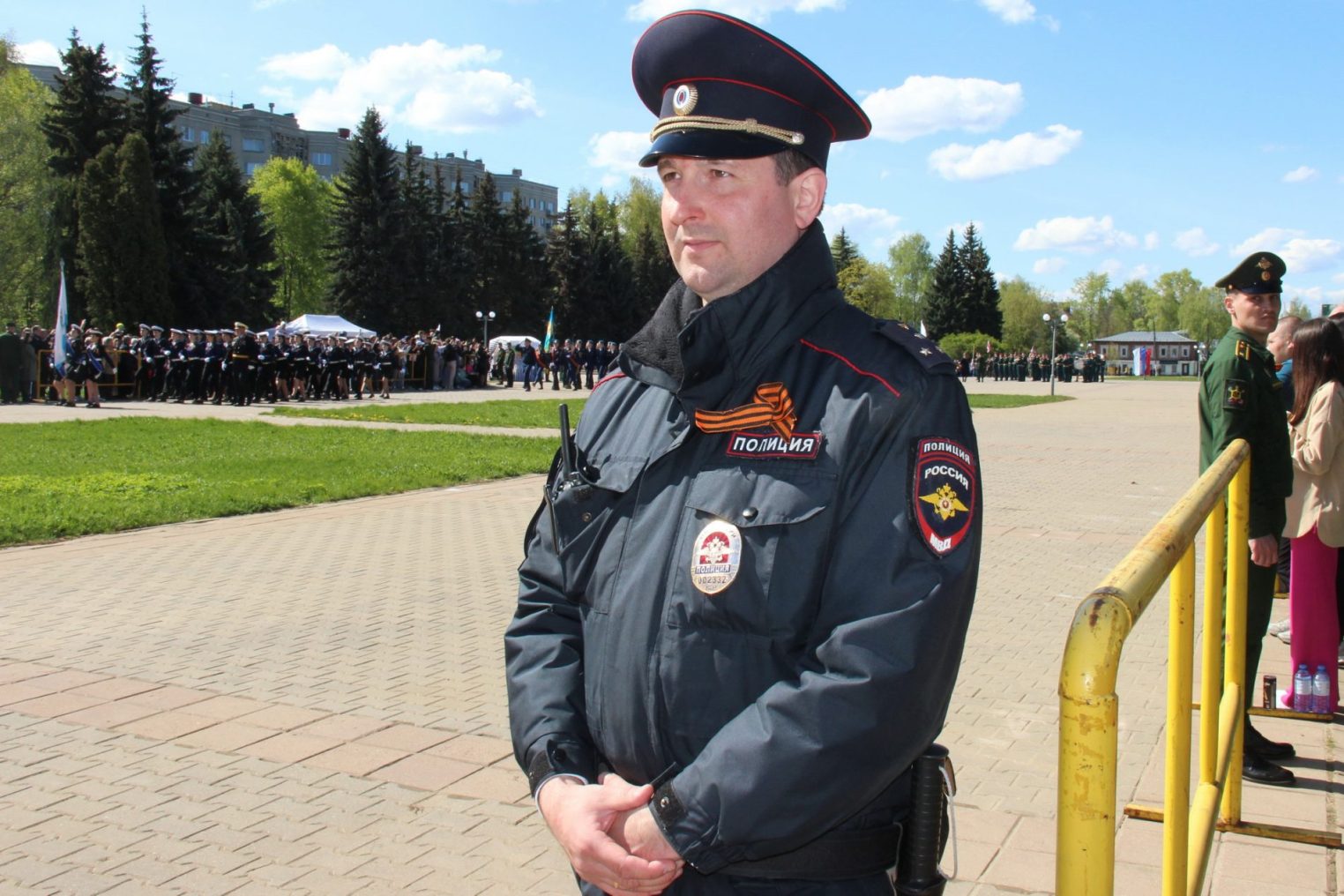 В День Победы 400 полицейских следили за порядком в Костроме