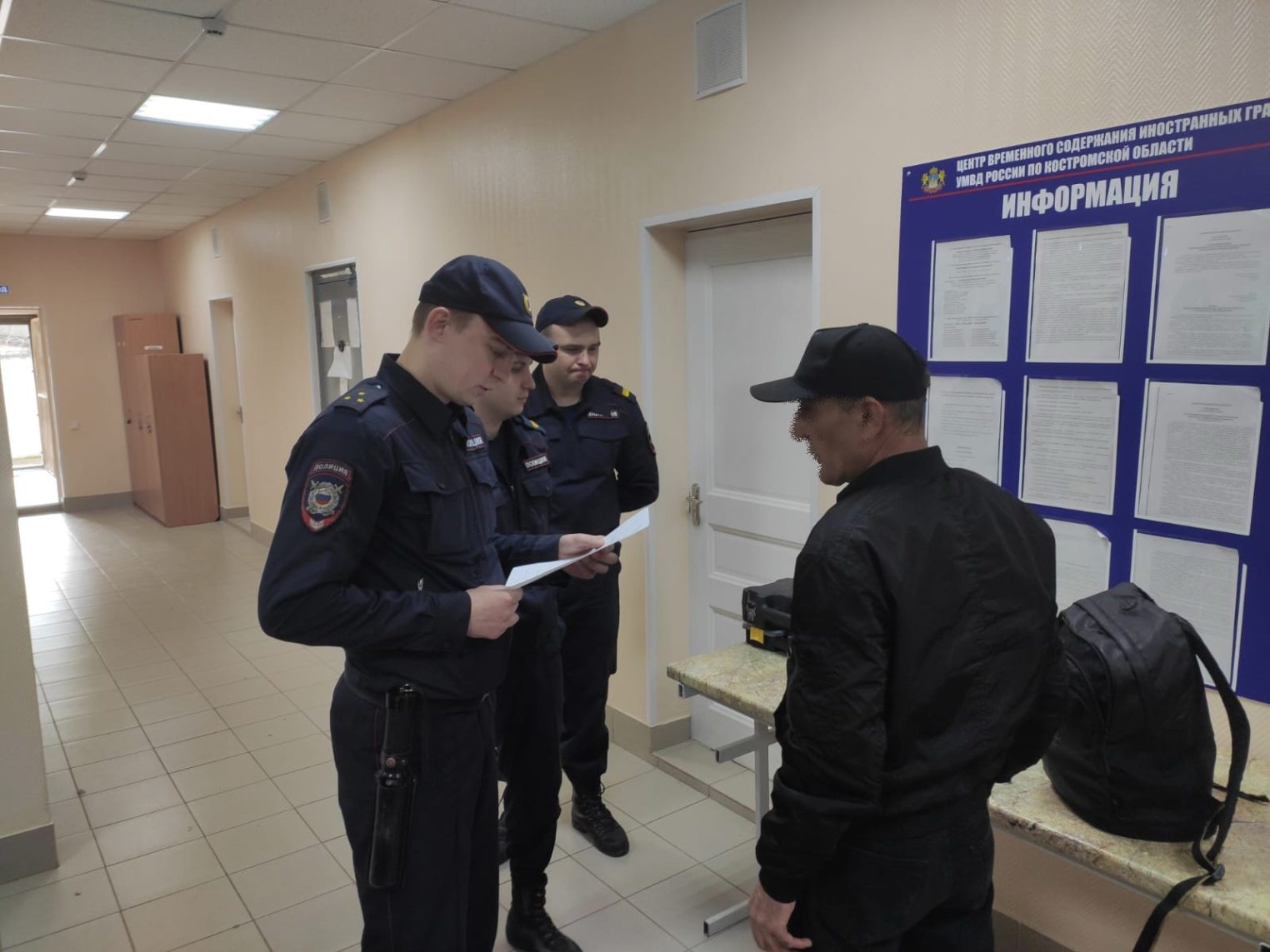 Нежелательные гости: из Костромы депортировали двух иностранцев