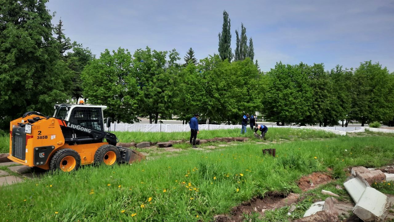 В Костроме начали благоустройство территории возле цирка