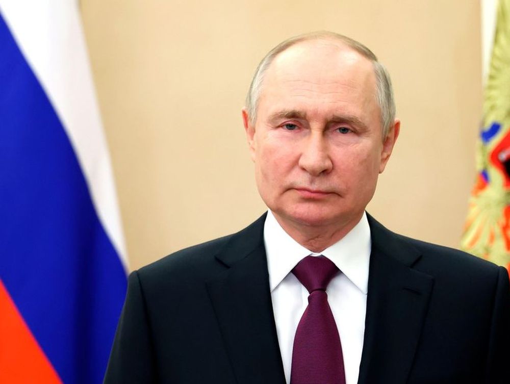 Президент Владимир Путин поздравил жителей Костромской области с Днём России 12 июня