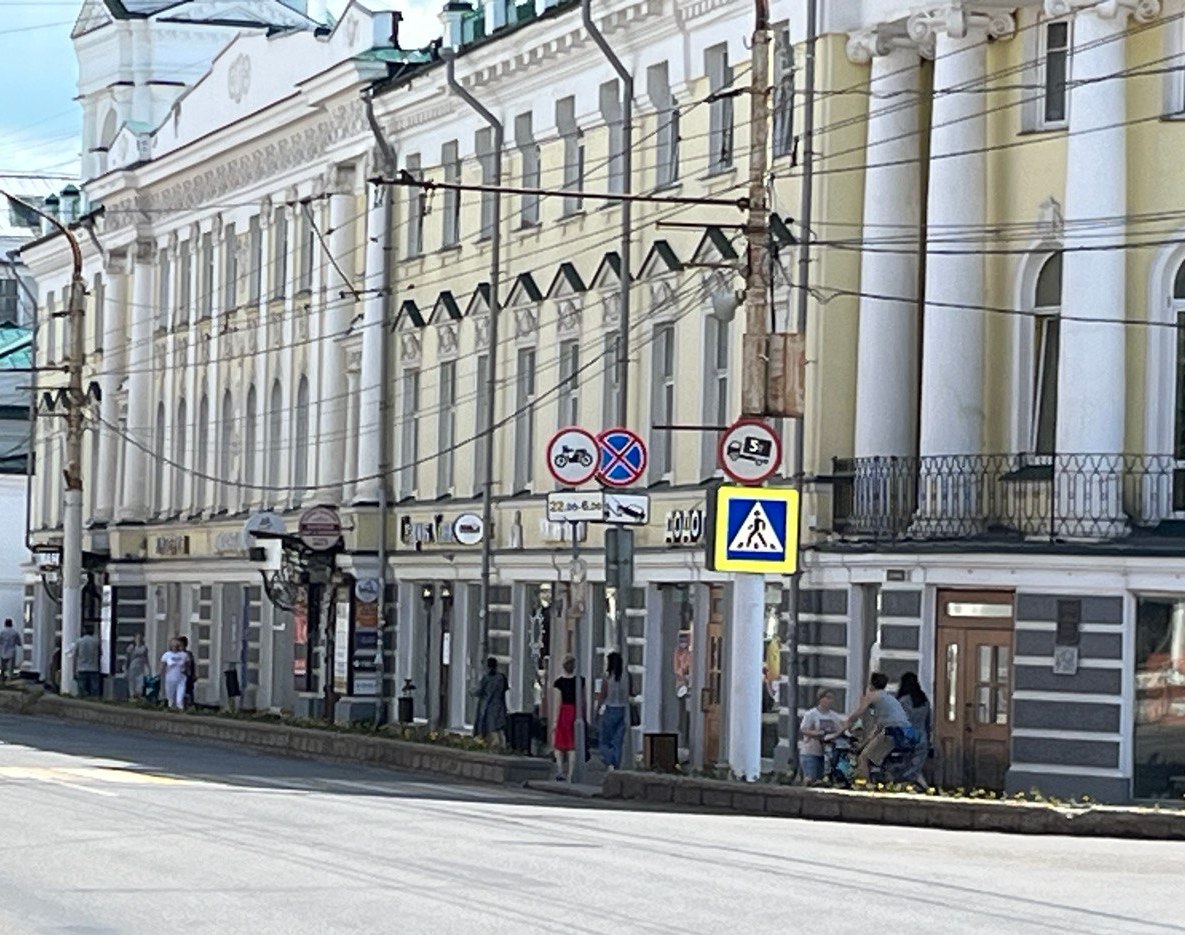 В центре Костромы машинам останавливаться теперь нельзя