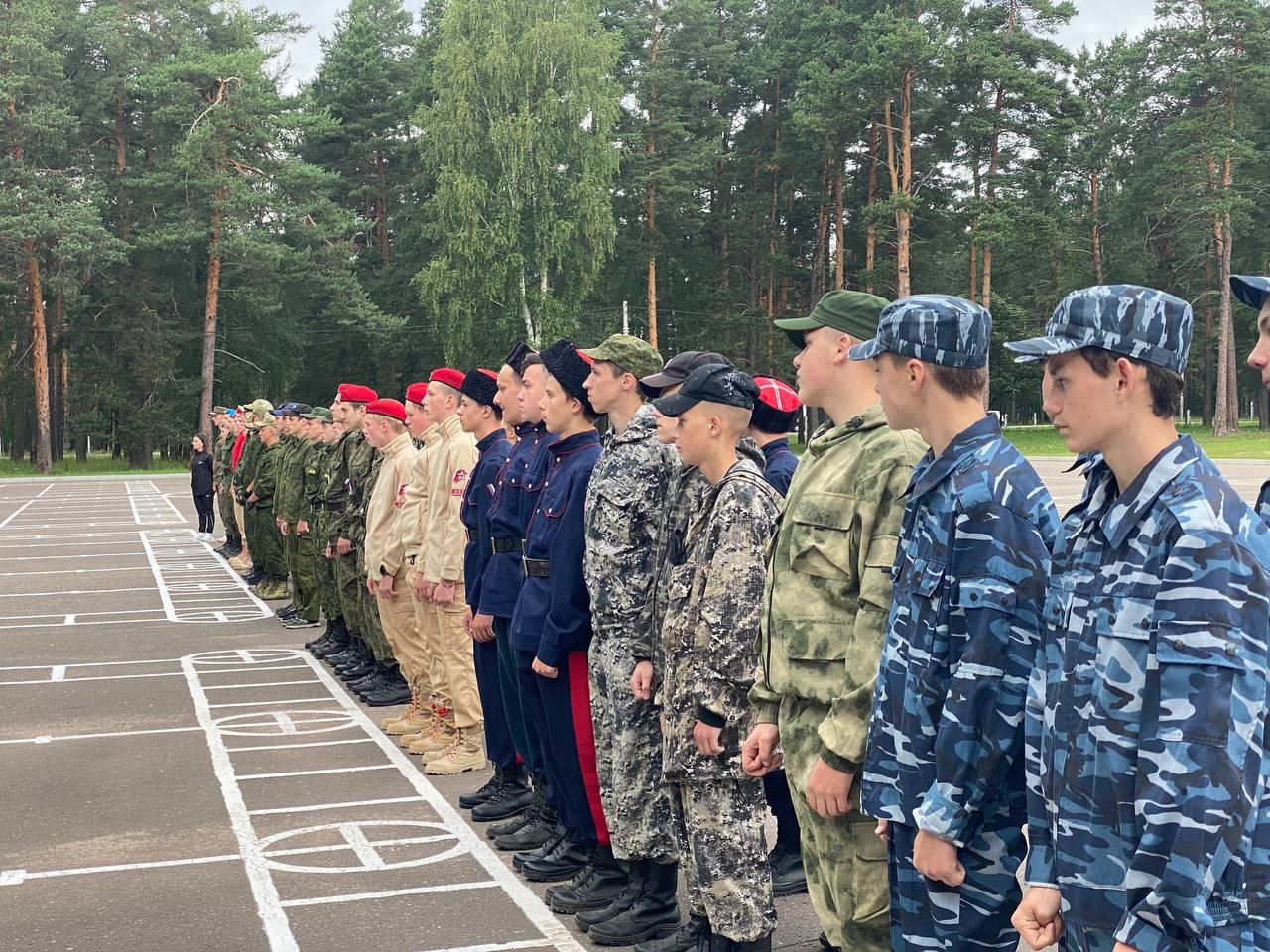 Будущие защитники Отечества проходят учебно-полевые учения под Костромой