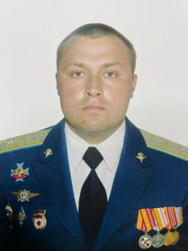 В зоне СВО погиб 40-летний комбат-десантник из Костромы