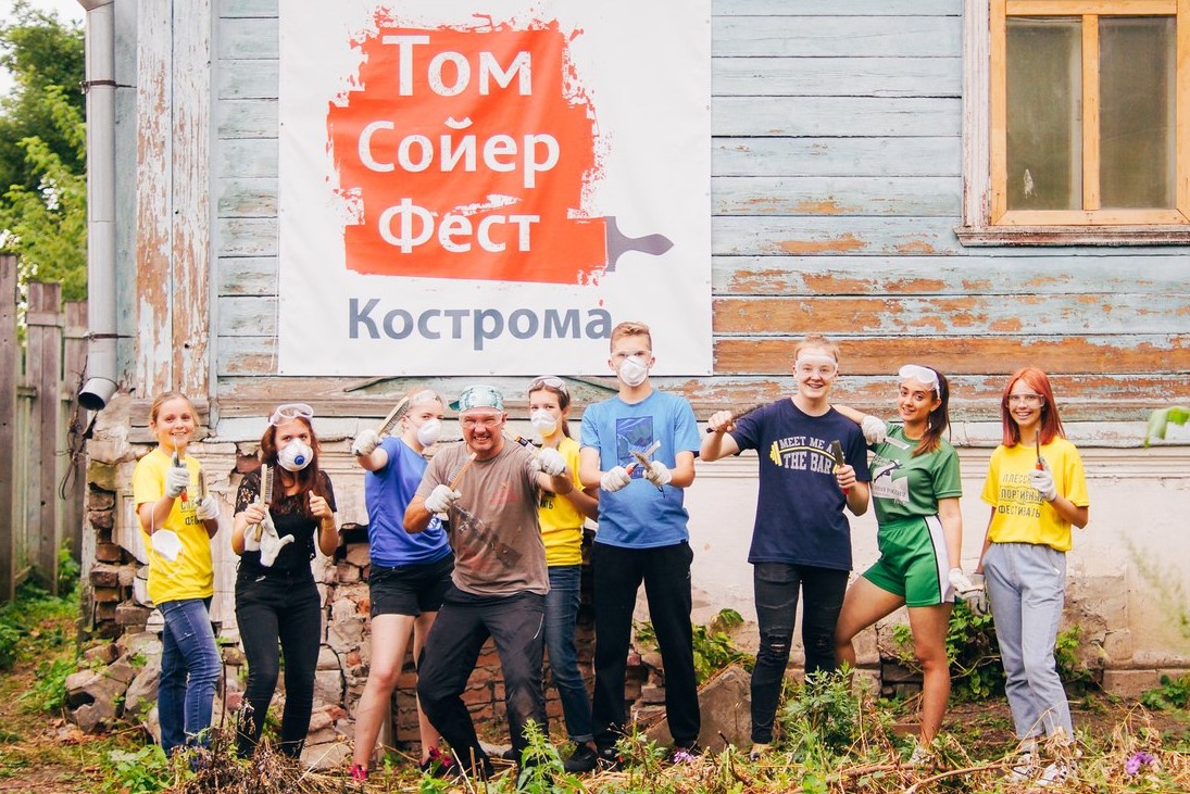 Волонтеров Костромы приглашают помочь старинному дому с наличниками