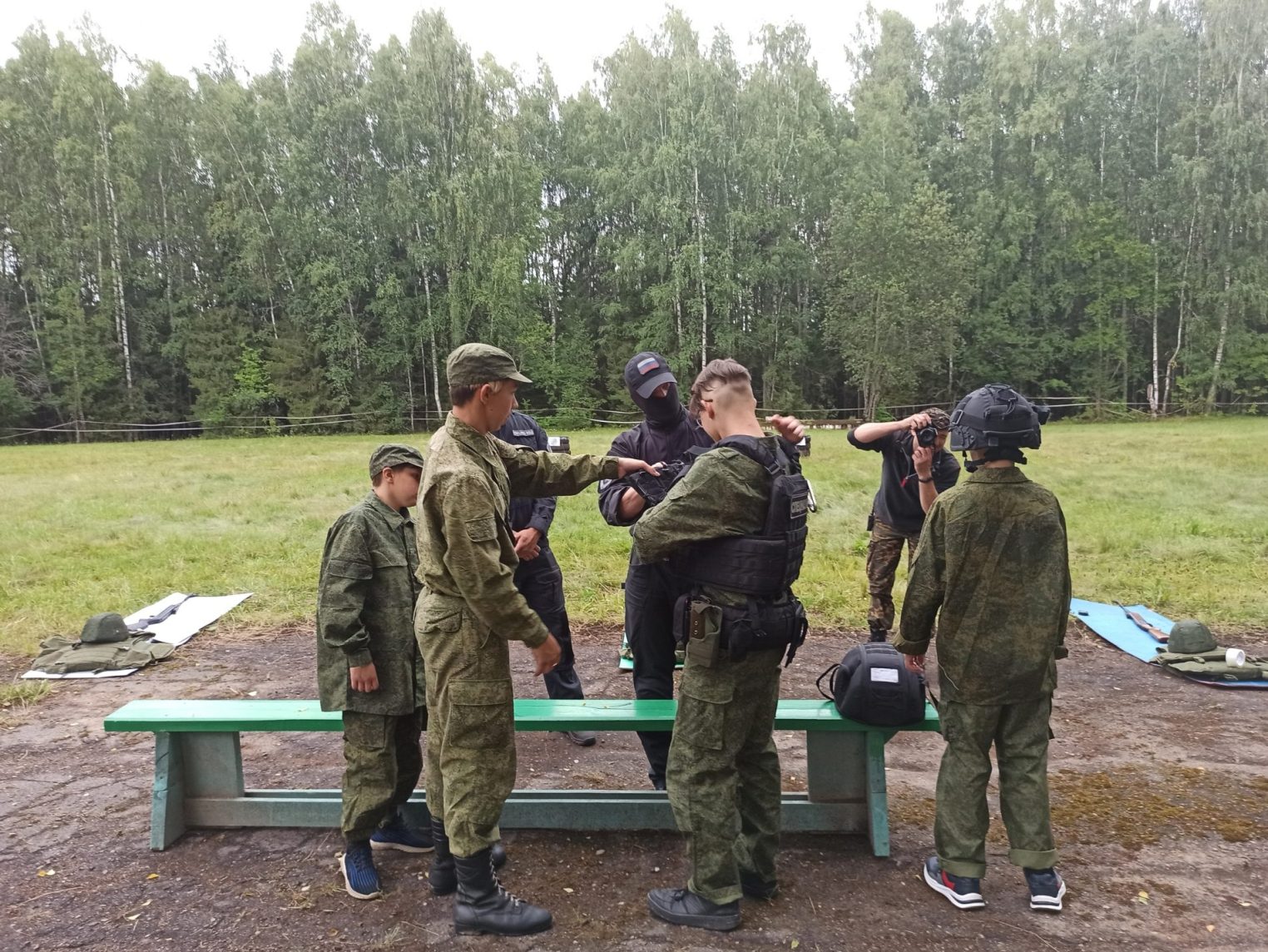 Бойцы "Грома" применили силу в детском палаточном лагере под Костромой