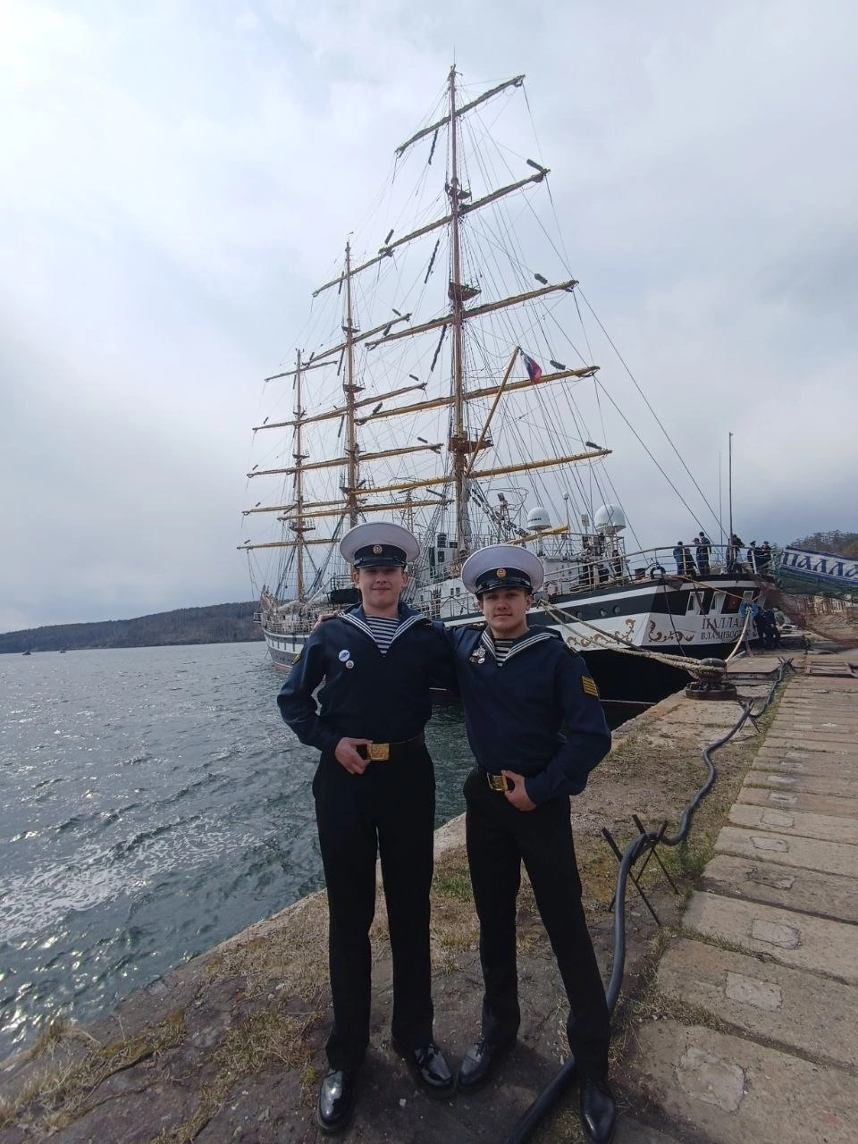 Юные моряки из Костромы прошли на фрегате "Паллада" по Тихому океану