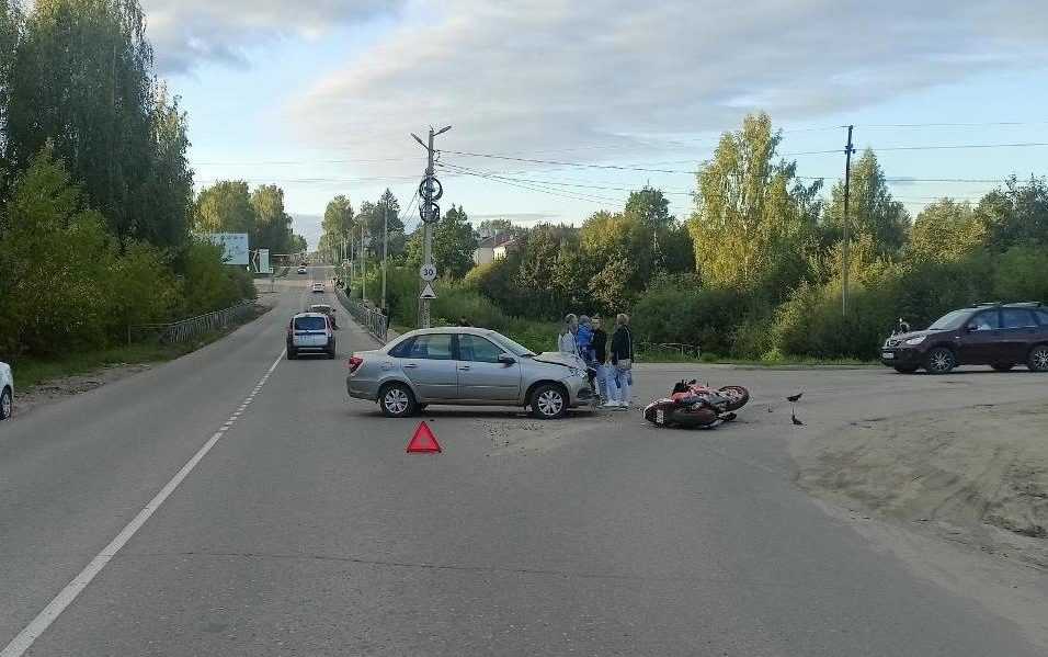 Костромского мотоциклиста сбили в ювелирной столице России