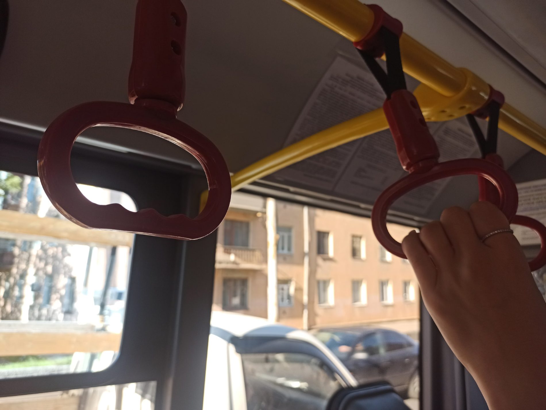 В костромском Заволжье вернули автобусную остановку по жалобам жителей
