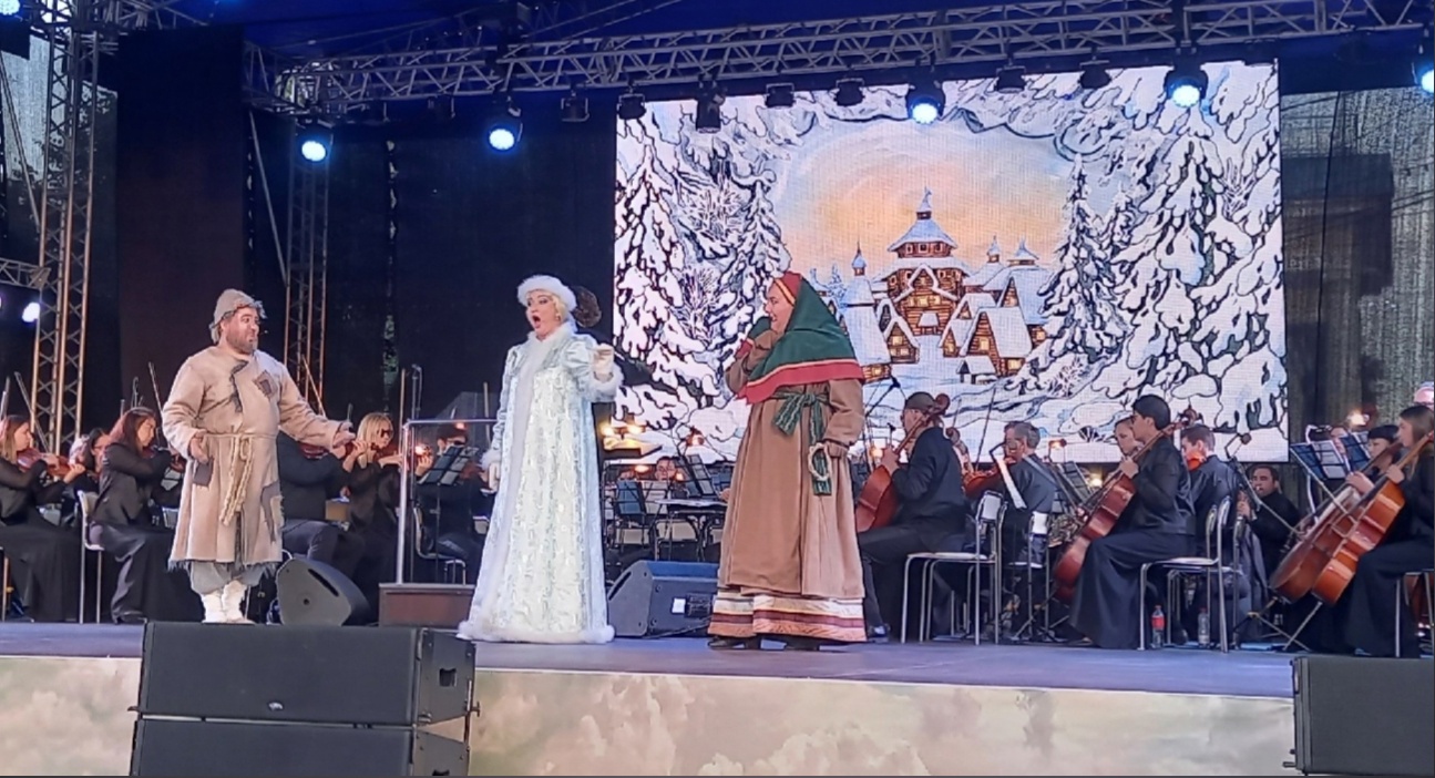 Оперой «Снегурочка» на Сусанинской площади насладились 7 тысяч костромичей
