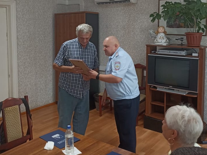 Костромских дружинников наградили за помощь полиции