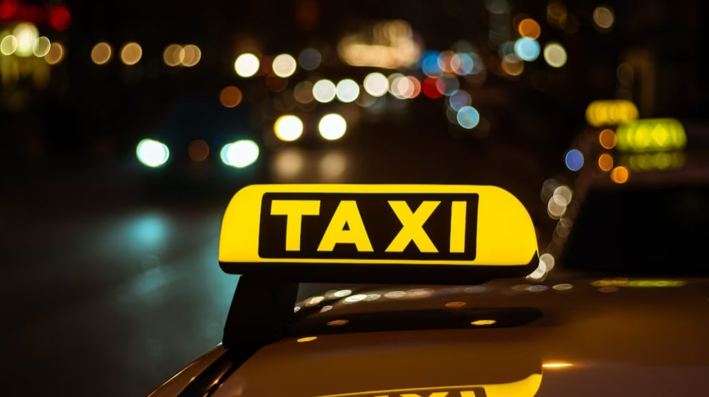 За черствость таксист заплатил крупную сумму сбитой им костромичке