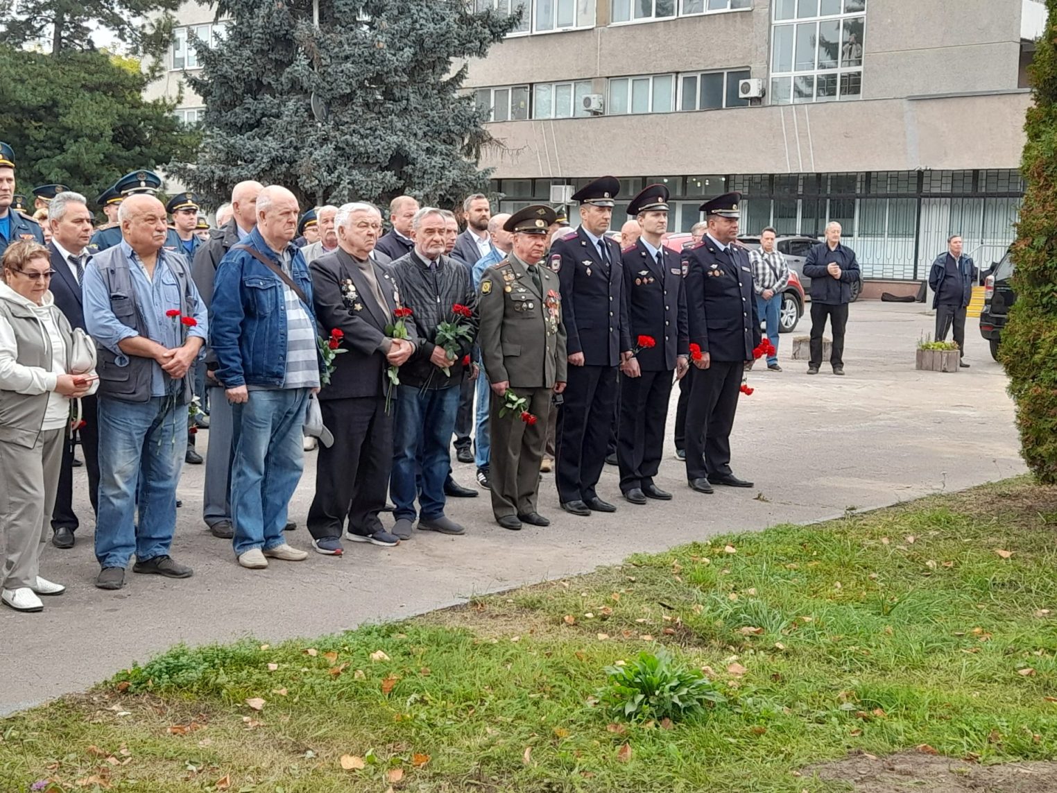 Памятник жертвам ядерных катастроф открыли в Костроме