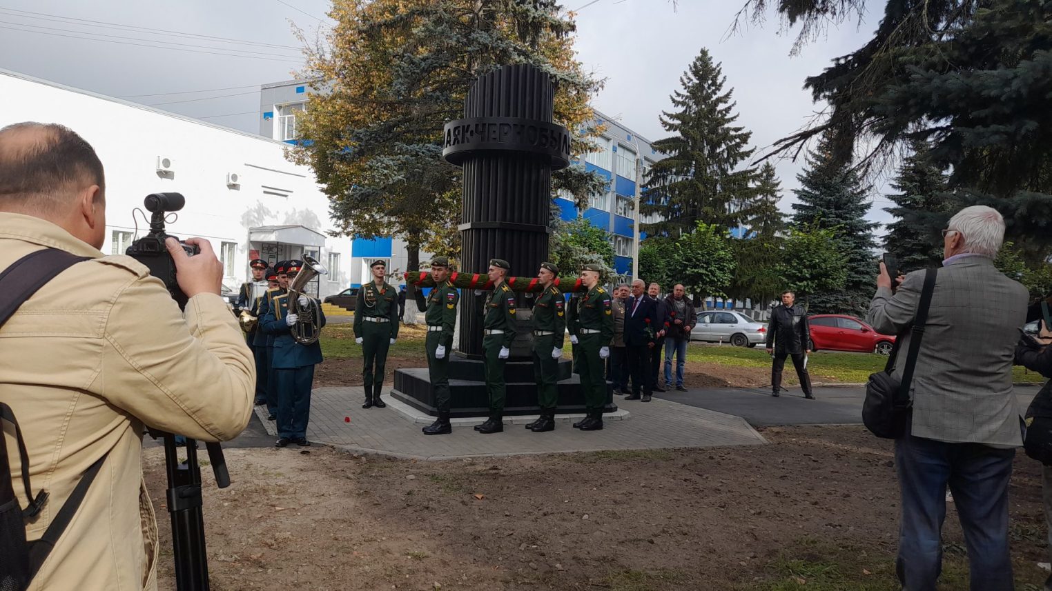Памятник жертвам ядерных катастроф открыли в Костроме