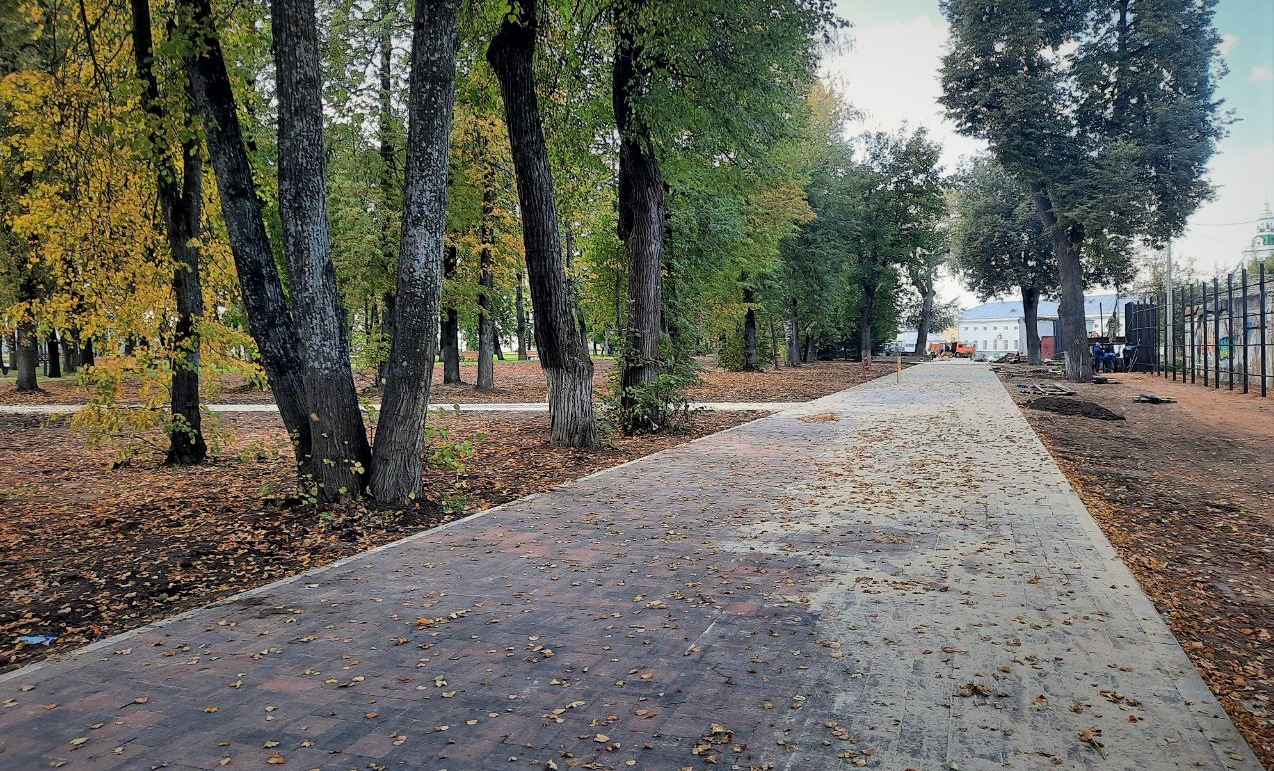 Прогулочную зону в центре Костромы оформят к концу сентября