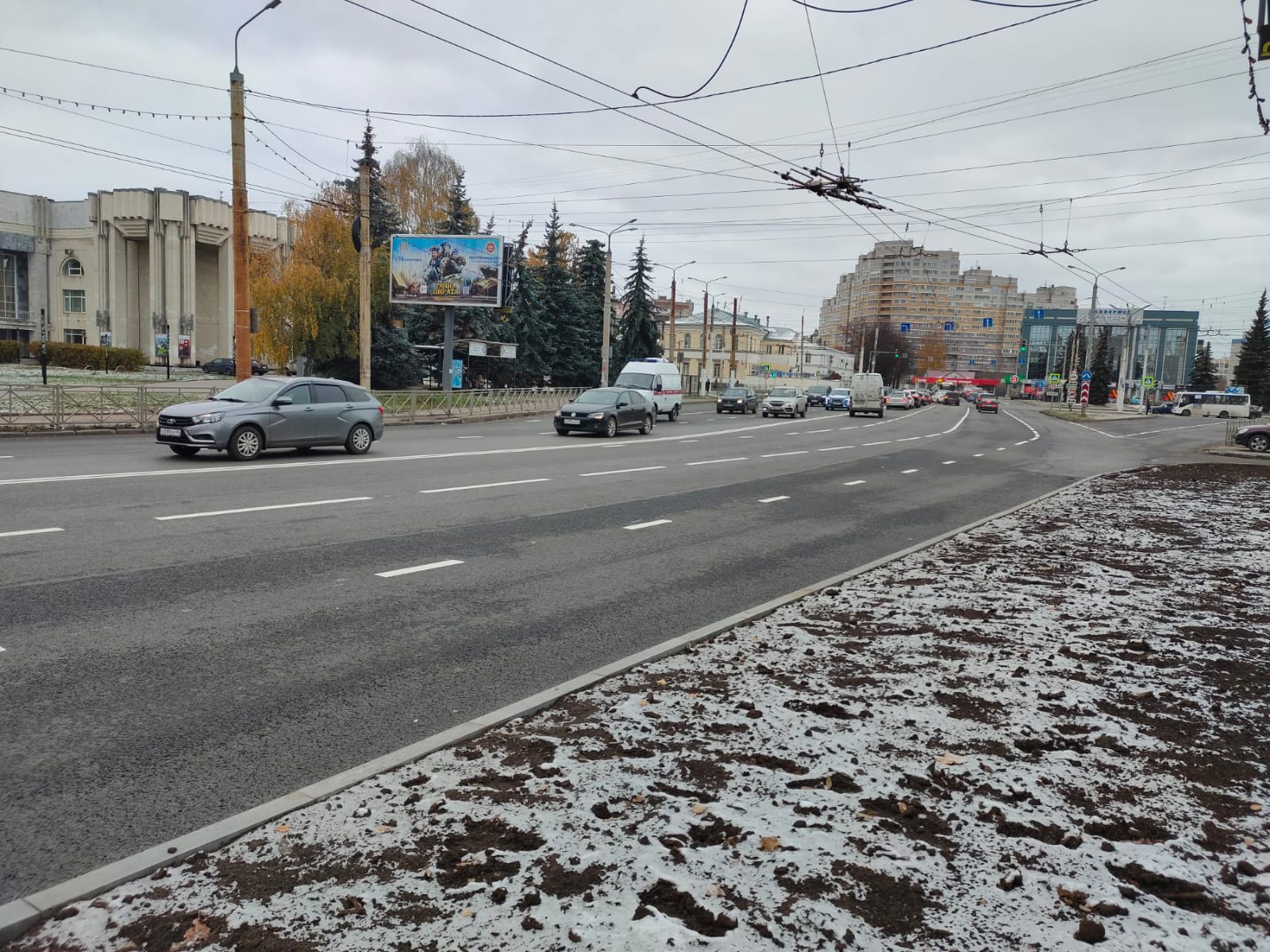 В Костроме восстановили разрушенное грузовиками дорожное покрытие | K1NEWS  Кострома