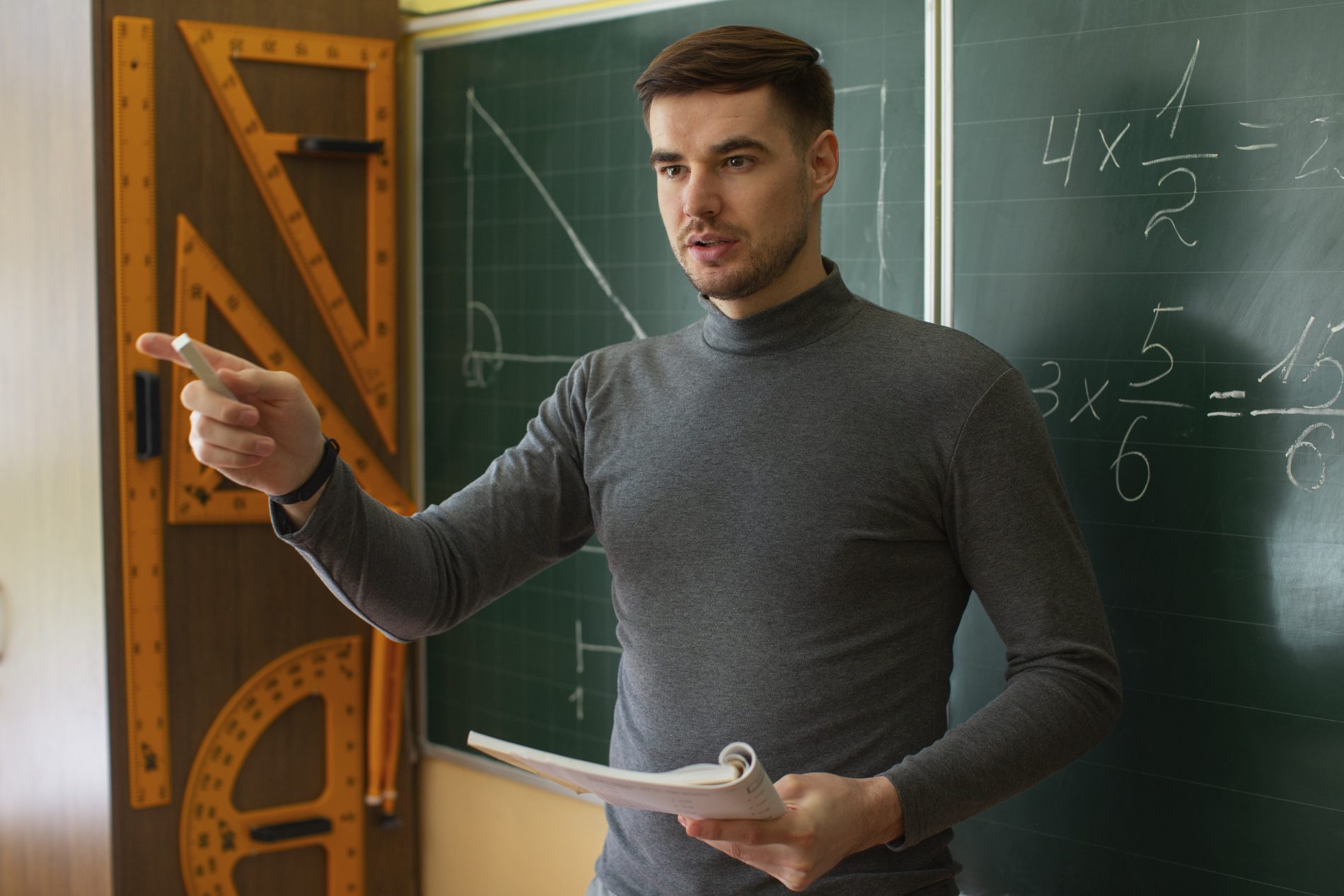 Откровение: каждый седьмой костромской мужчина мечтал стать учителем