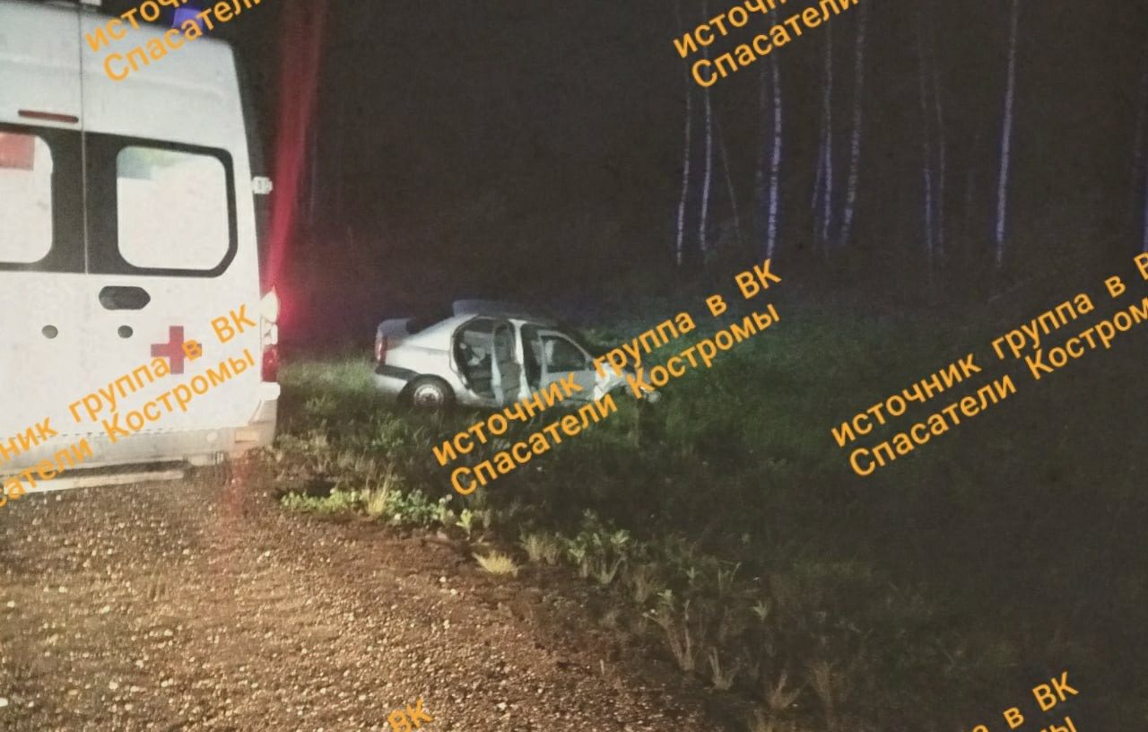 Четыре человека пострадали в жуткой аварии под Костромой